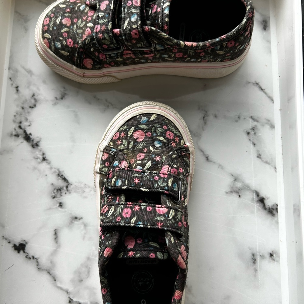 Wondernation Charming Floral Kids Sneakers with Velcro